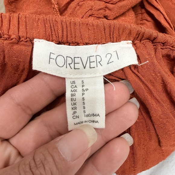 FOREVER 21 Size Small Rust Orange Rayon Top Off-the- Shoulders - Picture 4 of 9